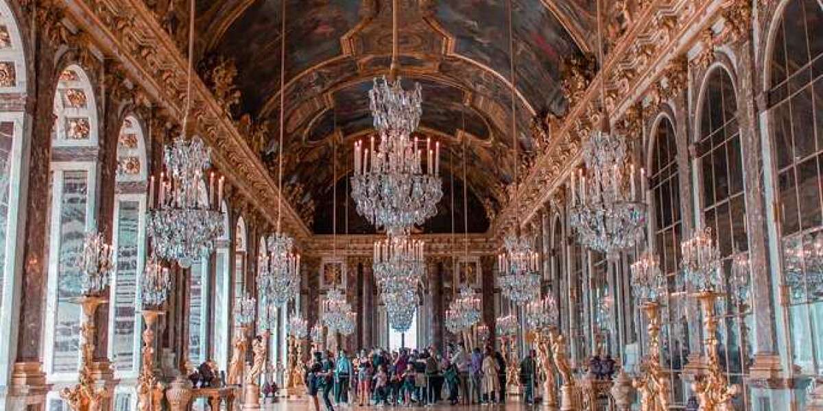Day Trip to Versailles Palace: A Travel Guide Blog