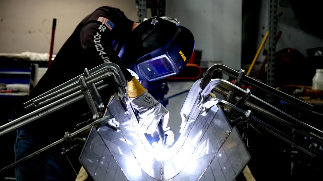 Factors to Consider When Selecting a Metal Fabrication Company